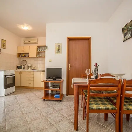 Apartment Susnjara 1857 *