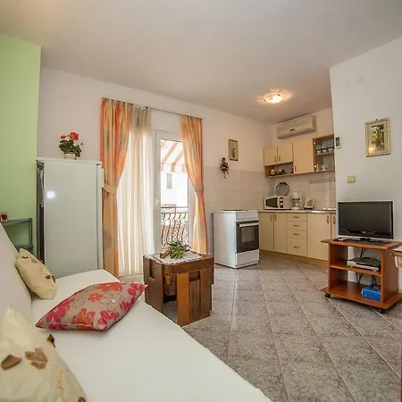 Apartment Susnjara 1857 Trogir
