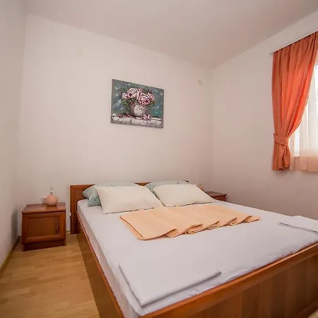 Apartment Susnjara 1857 Trogir